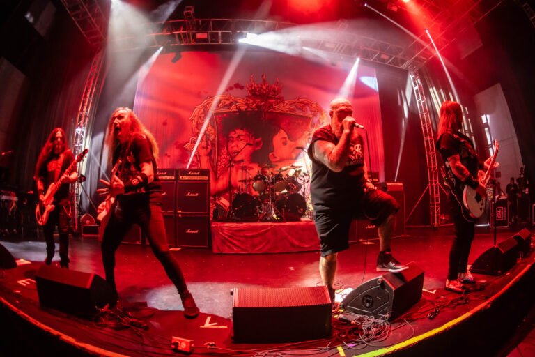 EXODUS EN CDMX: UNIDOS POR LA SANGRE